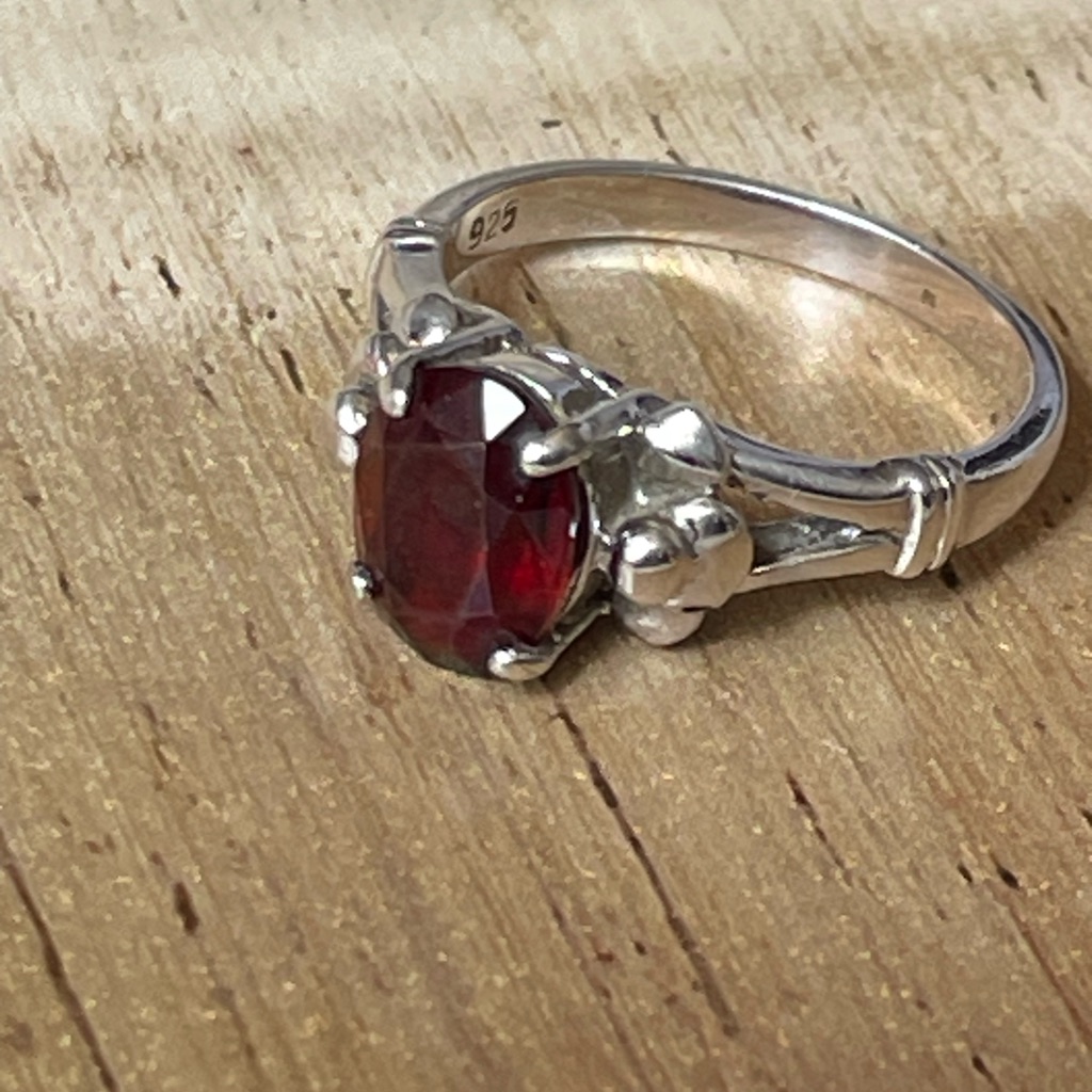 925 Sterling Silver Natural Garnet Ring Size Us 5